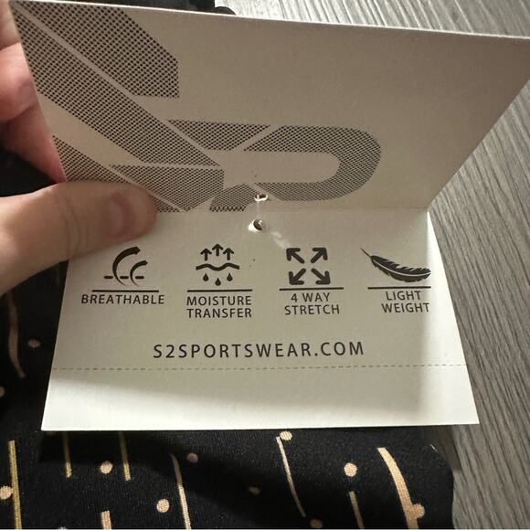 S2 Sportswear Black, Gold & Silver Polka Dot Printed High Rise Capri Leggings 1X - Picture 5 of 8